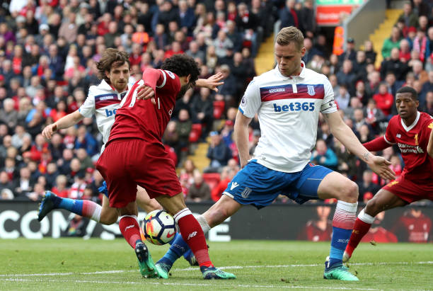 他的故事告 他的故事告